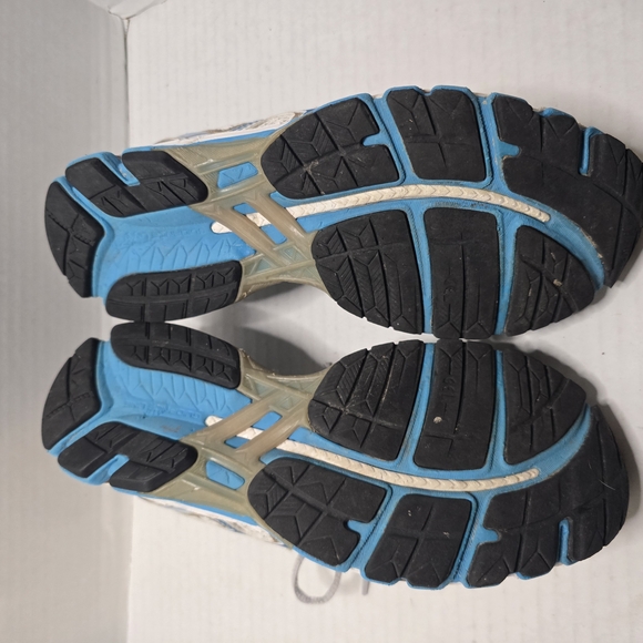 Blue and White Athletic‎ Sneakers with Mesh Design - Picture 3 of 8